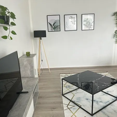 Ueber Den Daechern Von Halle Apartament *