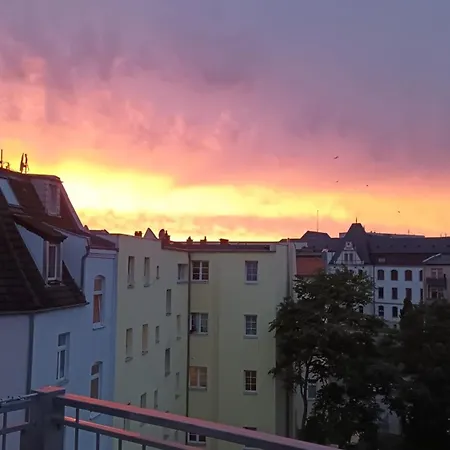 Ueber Den Daechern Von Halle *